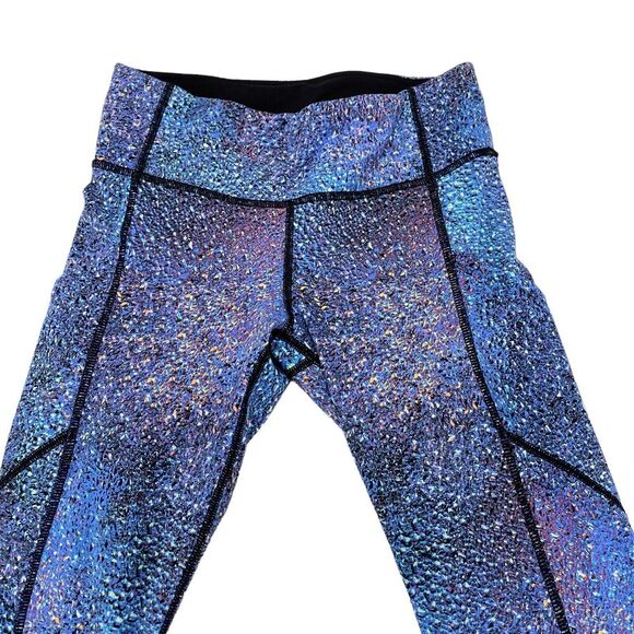 Lululemon Activewear Leggings Womens Size 4 Purple Mermaid Strive Elastic Waist - Picture 5 of 12